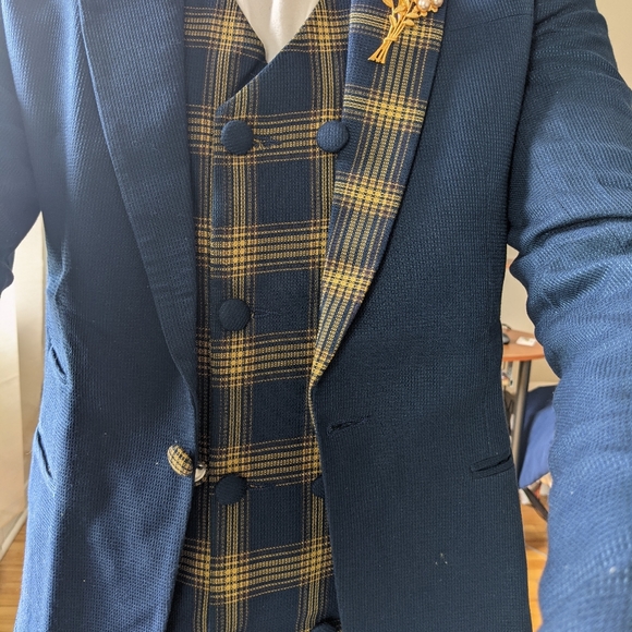 Designer custom tailored 3 piece suit - Picture 2 of 5